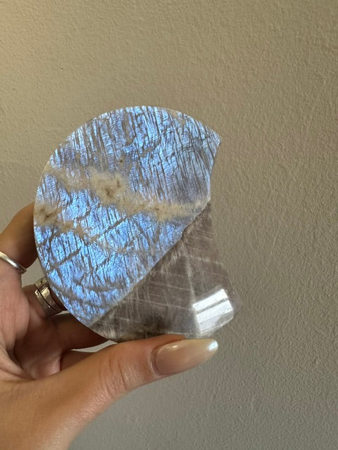Moonstone & Sunstone Moon Carving